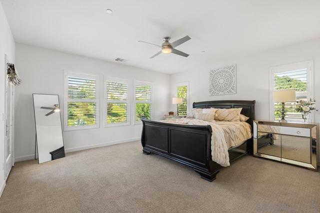 1217 Stockton Pl, Escondido CA: https://media.crmls.org/mediaz/dfc8d362-8181-47d3-aa8e-9fa82529b441.jpg