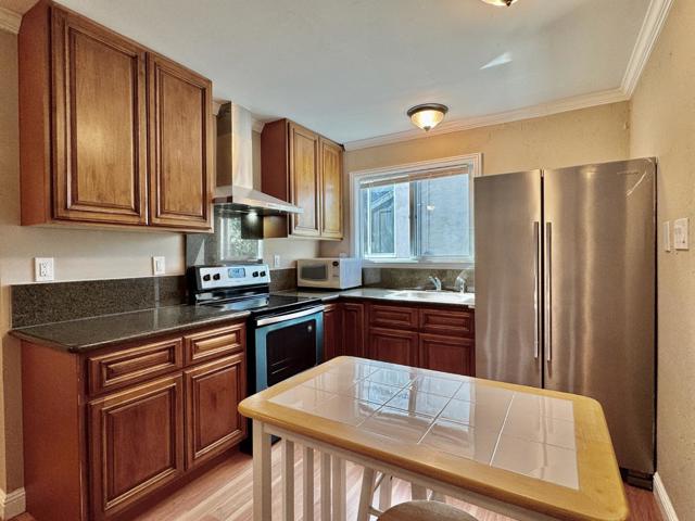 3801 Pacific Boulevard, San Mateo CA: https://media.crmls.org/mediaz/dfca1771-7a3c-43b7-8fff-7e6372973863.jpg