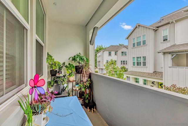 18165 Cosecha Lane, Morgan Hill CA: https://media.crmls.org/mediaz/dfca9451-b9b7-42df-a62a-7660aa1b1c24.jpg