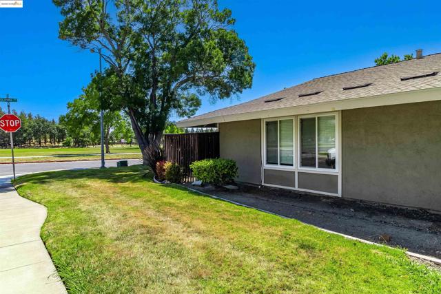 2059 Olivera Rd, Concord CA: https://media.crmls.org/mediaz/dfcaf0ec-7f05-4859-be5f-f85069419437.jpg