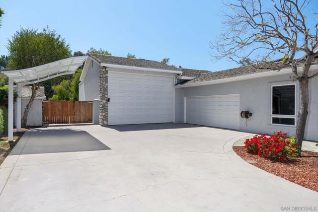 16334 Woodson View Rd, Poway CA: https://media.crmls.org/mediaz/dfcb314a-84f0-4fed-ac2f-28cf458ddb71.jpg