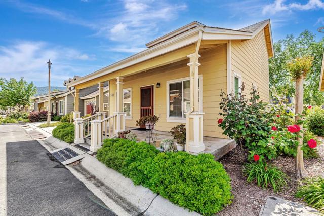 1554 Rosette Way, Gilroy CA: https://media.crmls.org/mediaz/dfcb3c0d-ab89-4a58-a989-145ea6335818.jpg