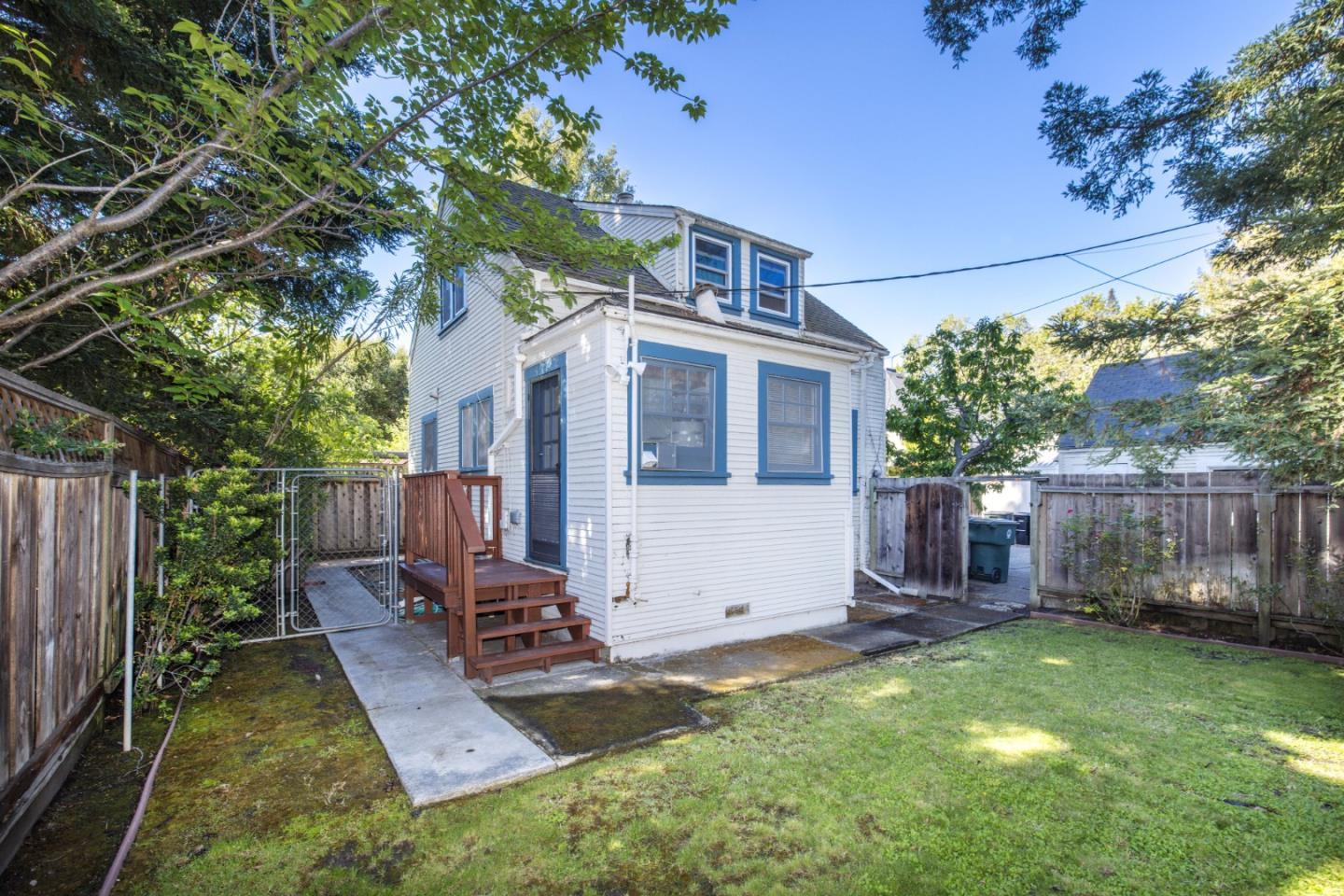 0 Wilson Street, Palo Alto CA: https://media.crmls.org/mediaz/dfcb66f0-663e-4aca-94b9-52f67fe352cc
