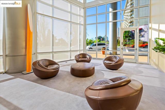 1 Lakeside Dr, Oakland CA: https://media.crmls.org/mediaz/dfcbfd0f-72fc-4ae0-a7b3-d3453df1046d.jpg