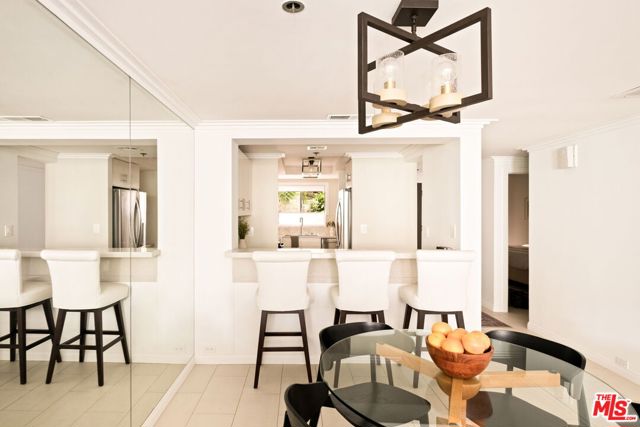 2940 Neilson Way, Santa Monica CA: https://media.crmls.org/mediaz/dfcd3ac3-ea8d-456c-8a60-781804e3b444.jpg