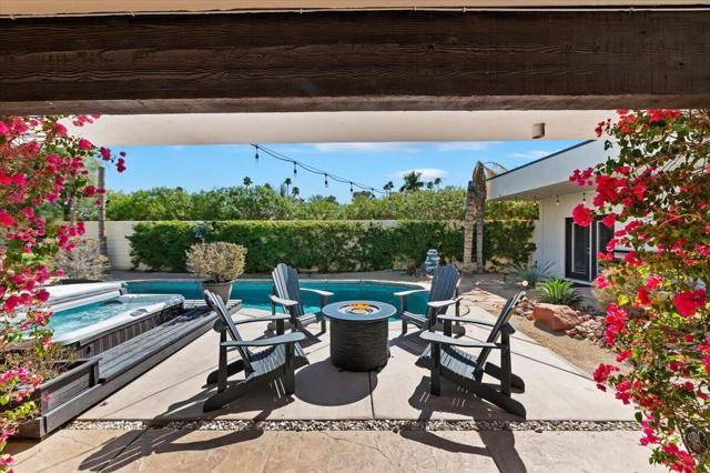 Image 53 of 72 For 73191 Shadow Mountain Drive