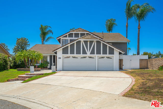 23716 Elkwood Street, West Hills CA: https://media.crmls.org/mediaz/dfce903e-b6a5-41ff-8a87-8bd20d5c09e4.jpg