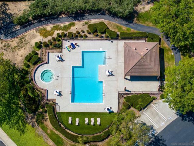 427 Conifer Glen, Escondido CA: https://media.crmls.org/mediaz/dfcef940-78d3-4ed6-8e3e-4ce93074a69e.jpg