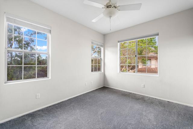 Image 28 of 40 For 970 Somerset Court F