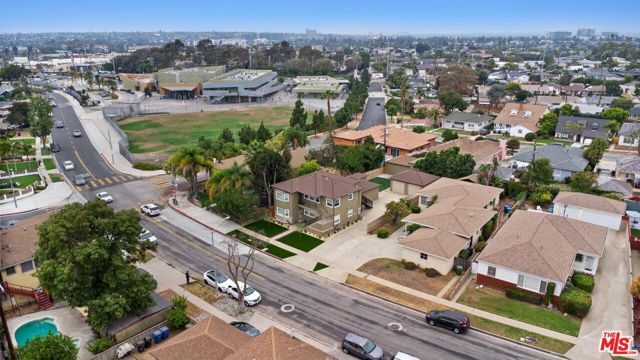 6311 La Tijera Boulevard, Los Angeles CA: https://media.crmls.org/mediaz/dfd021e9-acb3-40b8-af56-57d07ef941b1.jpg