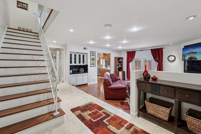 Detail Gallery Image 6 of 35 For 6712 Cantil St, Carlsbad,  CA 92009 - 3 Beds | 2/1 Baths