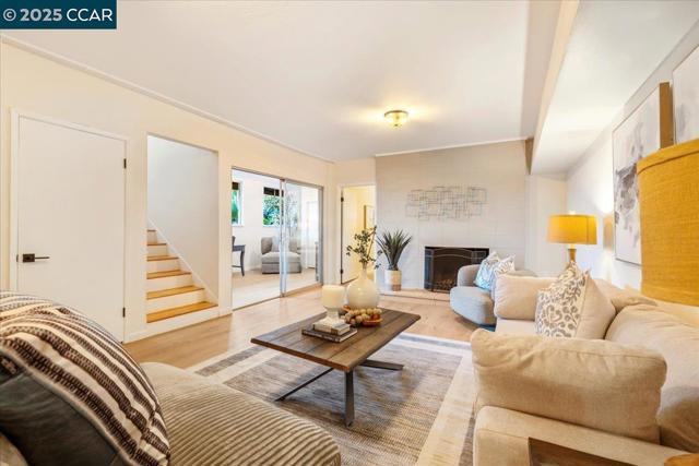 3503 Highland Ave, Redwood City CA: https://media.crmls.org/mediaz/dfd0b4f1-16fc-403b-bf54-57f6f95c355f.jpg