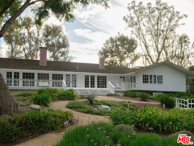 2 Eucalyptus Lane, Rolling Hills, California 90274, 6 Bedrooms Bedrooms, ,4 BathroomsBathrooms,Residential,Sold,Eucalyptus,25623865