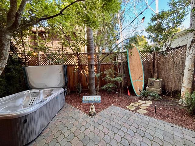 233 Villa Mar Vista, Santa Cruz CA: https://media.crmls.org/mediaz/dfd11744-74b3-4927-a76c-a05cdaf4bec5.jpg