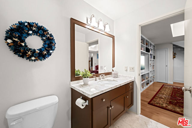 1622 Michael Lane, Pacific Palisades CA: https://media.crmls.org/mediaz/dfd1e216-f084-40d6-8bc3-669ba61bebd7.jpg