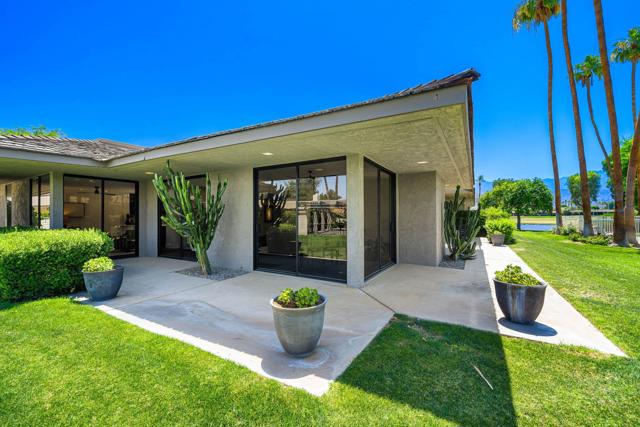 6 Amherst Court, Rancho Mirage CA: https://media.crmls.org/mediaz/dfd20d5d-a569-4ea7-a9b6-abd88ab7c4ef.jpg