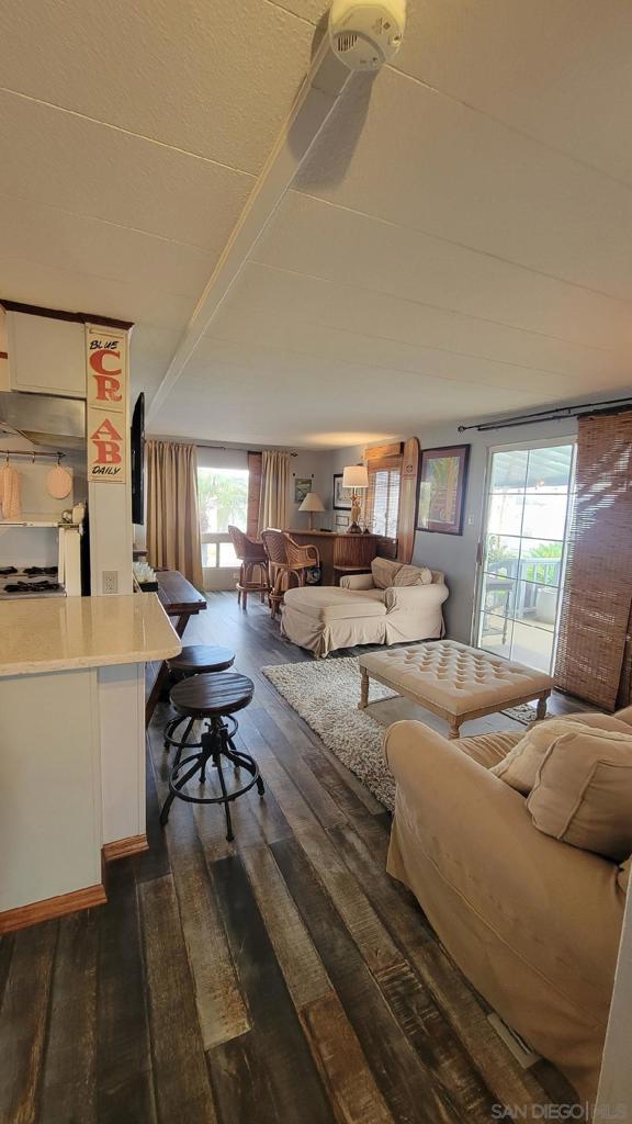 MLS #250036533SD img 16