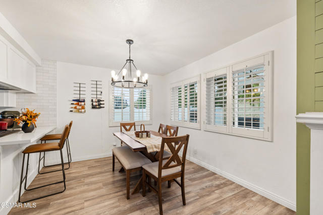 2782 Lemon Drive, Simi Valley CA: https://media.crmls.org/mediaz/dfd389d3-19cb-4786-ad74-9003fe247de3.jpg