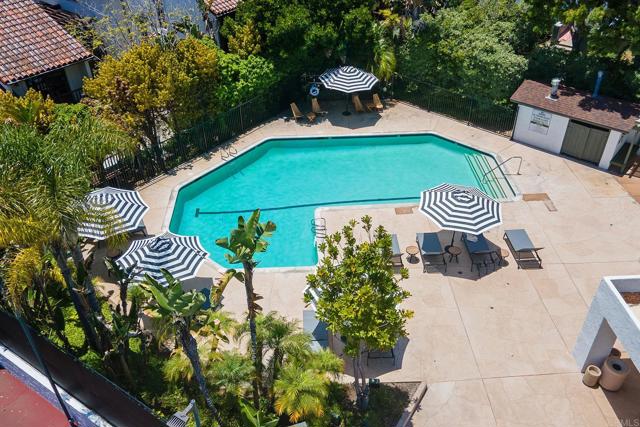 8746 Villa La Jolla Drive, La Jolla CA: https://media.crmls.org/mediaz/dfd5b8c2-5fff-4bfb-8498-78a22c4e242e.jpg