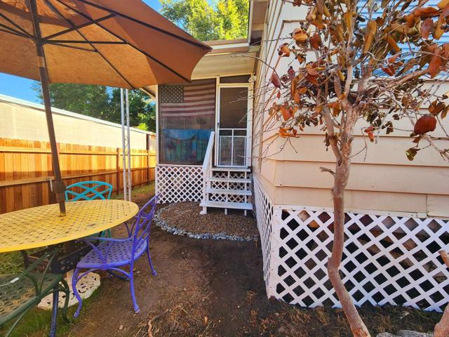 Detail Gallery Image 9 of 28 For 3909 Reche Rd #52,  Fallbrook,  CA 92028 - 2 Beds | 1/1 Baths