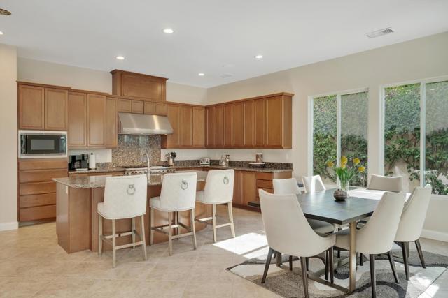 Image 18 of 42 For 81195 Muirfield Vlg.