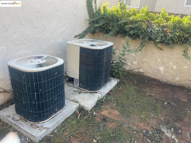 2890 Concord BLVD, Concord CA: https://media.crmls.org/mediaz/dfd69b69-7171-462e-b5f0-d0bd8bf05c97.jpg