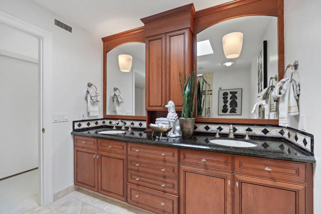 133 El Porton, Los Gatos CA: https://media.crmls.org/mediaz/dfd6ae1f-4e3e-4ecf-9f55-a49cbe7b0012.jpg