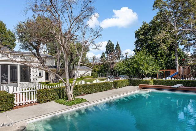 Detail Gallery Image 52 of 72 For 1230 Hillside Rd, Pasadena,  CA 91105 - 8 Beds | 6/3 Baths