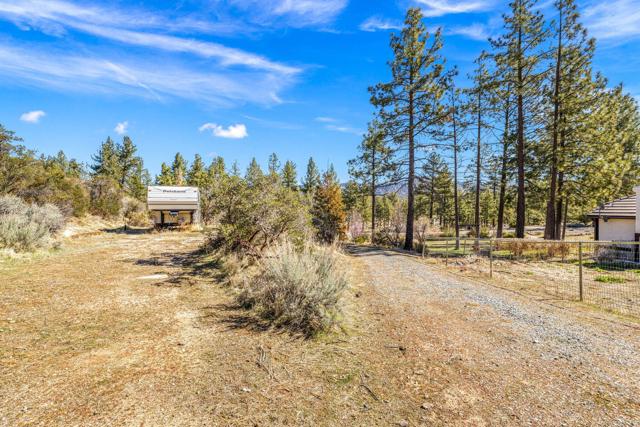 59371 Devils Ladder Road, Mountain Center CA: https://media.crmls.org/mediaz/dfd9b10b-8f03-4c80-8554-6fdaacb61e0a.jpg