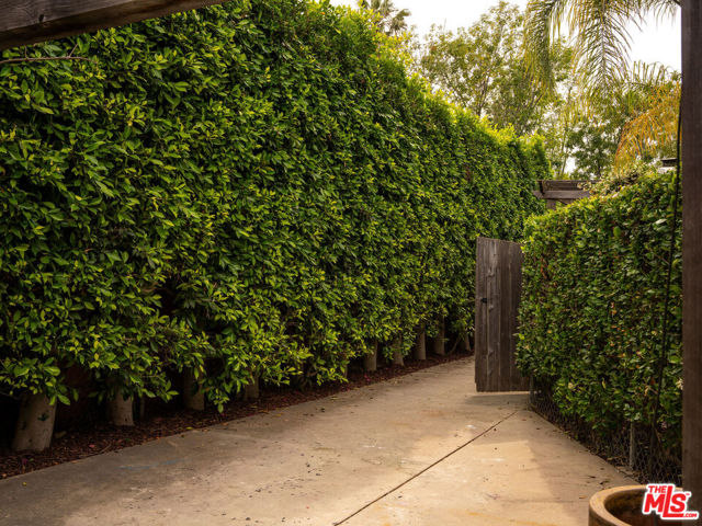 1444 S Sierra Bonita Avenue, Los Angeles CA: https://media.crmls.org/mediaz/dfd9f93e-59c5-40dd-802a-3c2860c0115b.jpg
