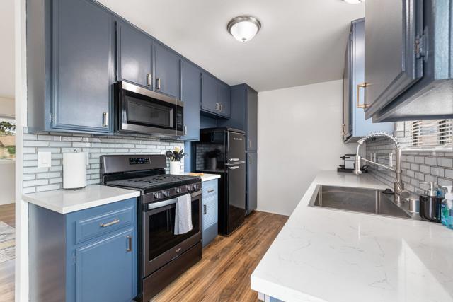 7780 Jemez Trail, Yucca Valley CA: https://media.crmls.org/mediaz/dfda8f70-6a98-4b30-96f3-dfc6b6bf037d.jpg