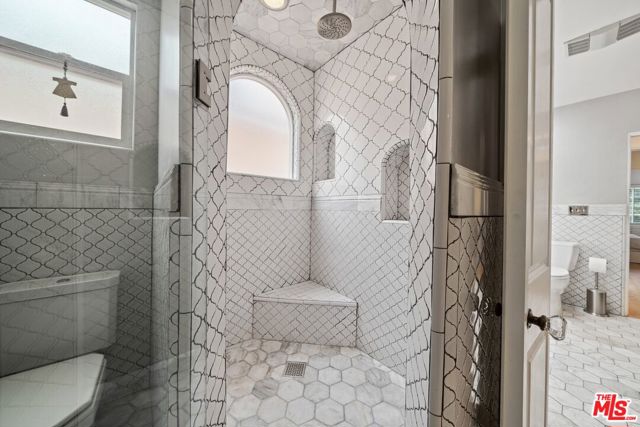 2116 3rd Street, Santa Monica CA: https://media.crmls.org/mediaz/dfdaa833-bfa2-4c6b-981c-cfcdbcd3f4ed.jpg