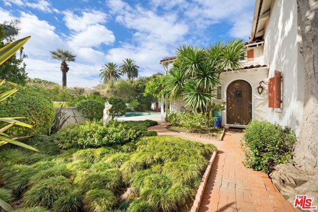 Drew Fenton | 311 Amalfi Drive Santa Monica CA | MLS: 7502806 Drew Fenton | 311 Amalfi Drive Santa Monica CA | MLS: 7502806