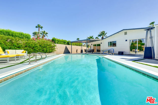 2146 N Blando Road, Palm Springs CA: https://media.crmls.org/mediaz/dfde1052-1b1a-4974-b9b0-d5442317c641.jpg