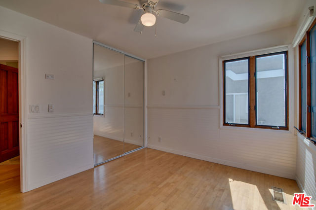 127 Abalone Avenue, Newport Beach CA: https://media.crmls.org/mediaz/dfde2f0d-bb42-4731-ab7a-d1a37343d6ed.jpg