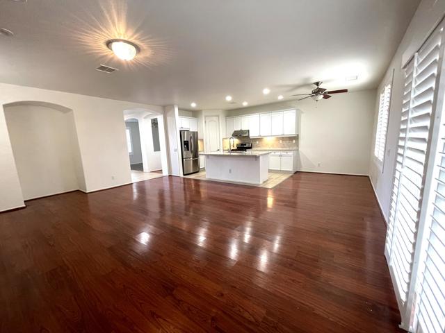81449 Avenida Romero, Indio CA: https://media.crmls.org/mediaz/dfdf5a97-7b9d-4fde-9a58-fb1fd6e77e9f.jpg