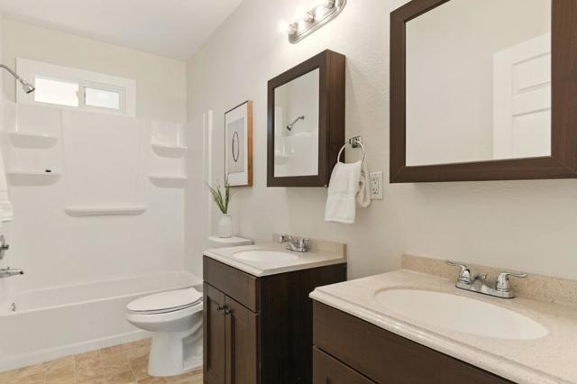 1915 West Street, Oakland CA: https://media.crmls.org/mediaz/dfe05916-ef03-4692-9db1-c99f58f5b84d.jpg