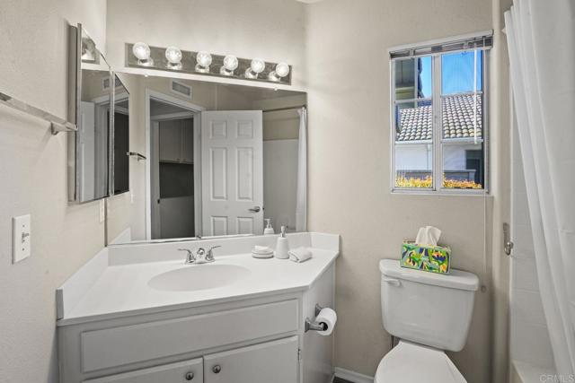 Image 14 of 43 For 23979 Via Astuto