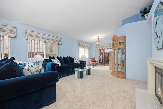 2175 Castilla Way, Oceanside CA: https://media.crmls.org/mediaz/dfe29e6a-c2c5-42fb-af49-579dba0d3ba6.jpg