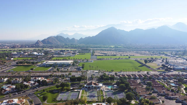 77739 Cape Verde Drive, Palm Desert CA: https://media.crmls.org/mediaz/dfe3b966-19ef-4320-91ee-49938635441b.jpg