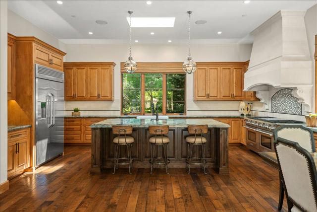 1571 Fairway Drive, Los Altos CA: https://media.crmls.org/mediaz/dfe406de-c051-4497-9e14-9f1119d29afc.jpg