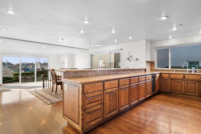 1148 E Cliff Drive, Santa Cruz CA: https://media.crmls.org/mediaz/dfe45fc6-6f78-41fb-9ae6-cf509a5e6d1b.jpg