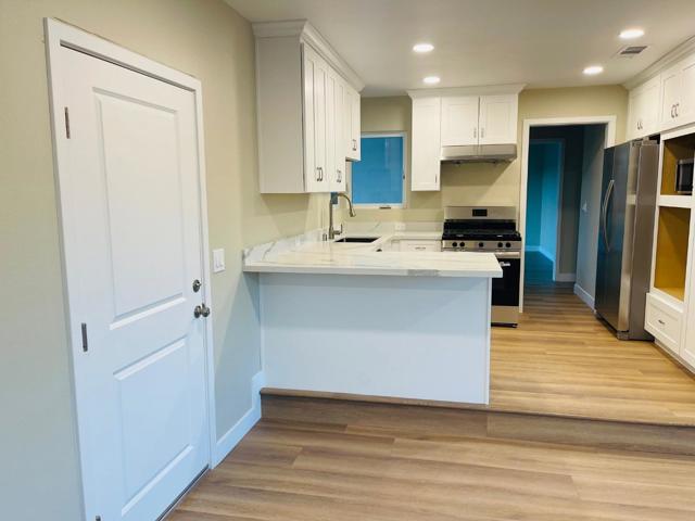 1034 Summerfield Drive, San Jose CA: https://media.crmls.org/mediaz/dfe5eea8-a8ce-4257-846c-c067d7d2a7a3.jpg