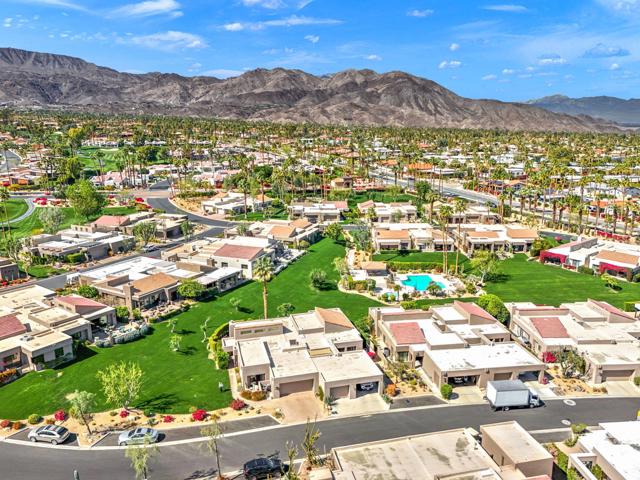 48835 Mescal Lane, Palm Desert CA: https://media.crmls.org/mediaz/dfe60181-9c4e-4032-b633-ae275e2afca4.jpg