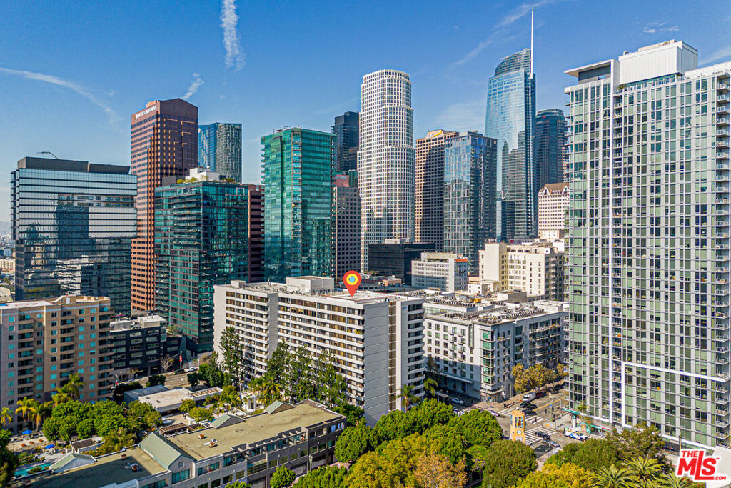 600 W 9th Street #516