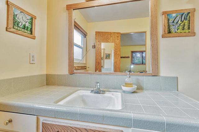 1020 Green Valley Road, Watsonville CA: https://media.crmls.org/mediaz/dfe6ce99-fa25-47c5-916a-9f700ab94207.jpg