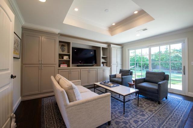 1360 Elder Avenue, Menlo Park CA: https://media.crmls.org/mediaz/dfe6e3c9-0fe3-4a5f-9944-477bf62a8810.jpg