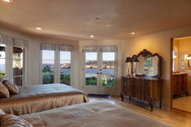 254 Highway 1, Carmel CA: https://media.crmls.org/mediaz/dfe7209c-a6f4-4450-b216-98b4eeaf6ed4.jpg