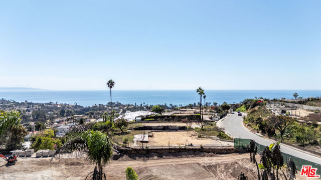 Drew Fenton | 16616 Merrivale Lane Pacific Palisades CA | MLS: 7485844 Drew Fenton | 16616 Merrivale Lane Pacific Palisades CA | MLS: 7485844