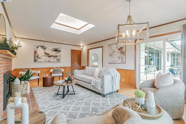38426 Kimbro St, Fremont CA: https://media.crmls.org/mediaz/dfe8e2bc-83c7-4824-a910-3a62abb10eb1.jpg